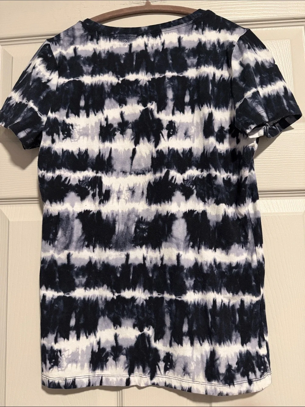 Michael Kors Black and White Tie-Dye V-Neck Tee